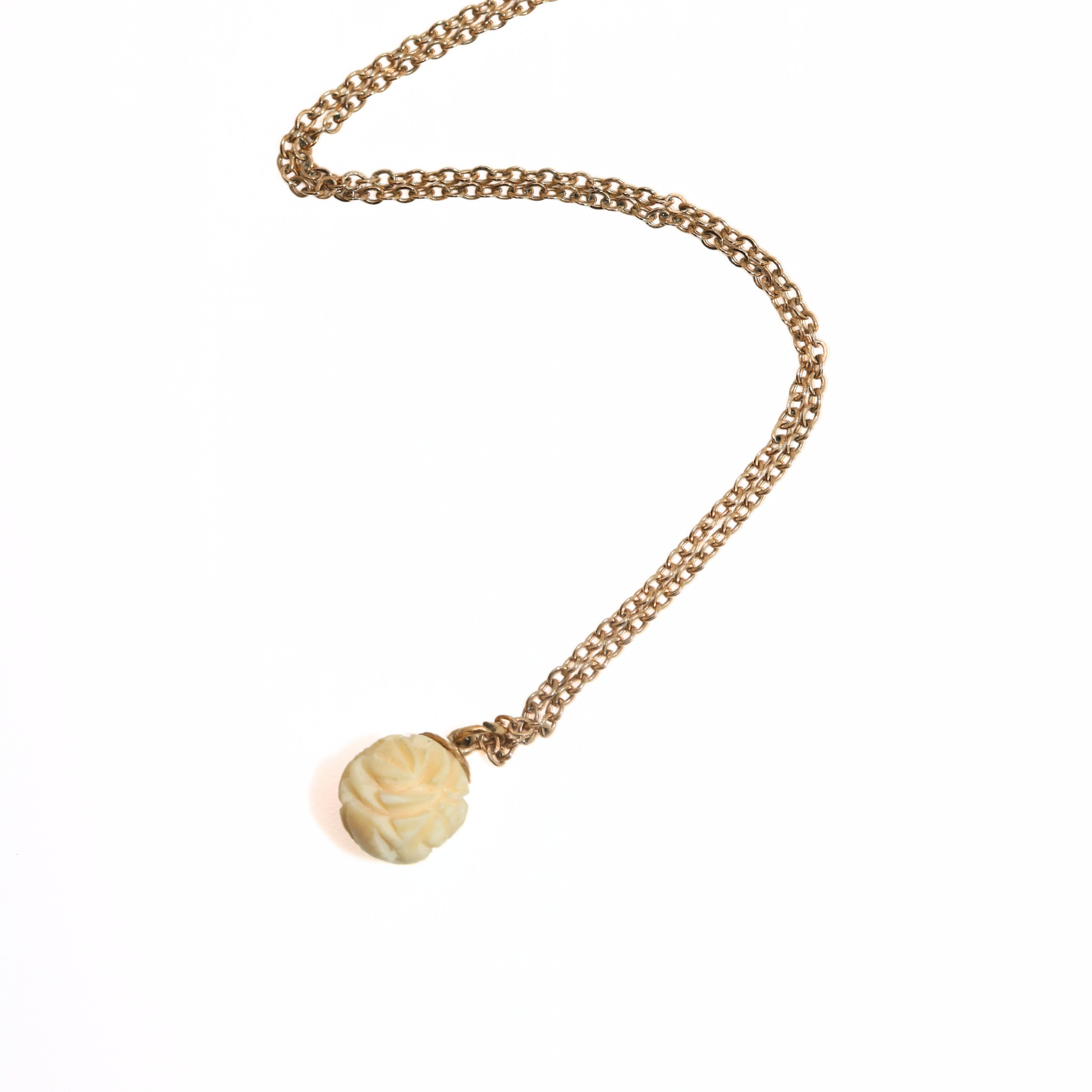 Vintage Sarah Coventry Carved Rose Pendant Necklace