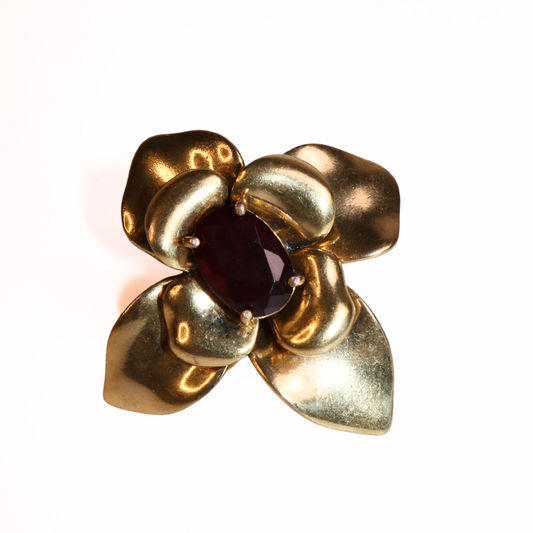 Vintage Gold Tone Flower Ring with Red Stone