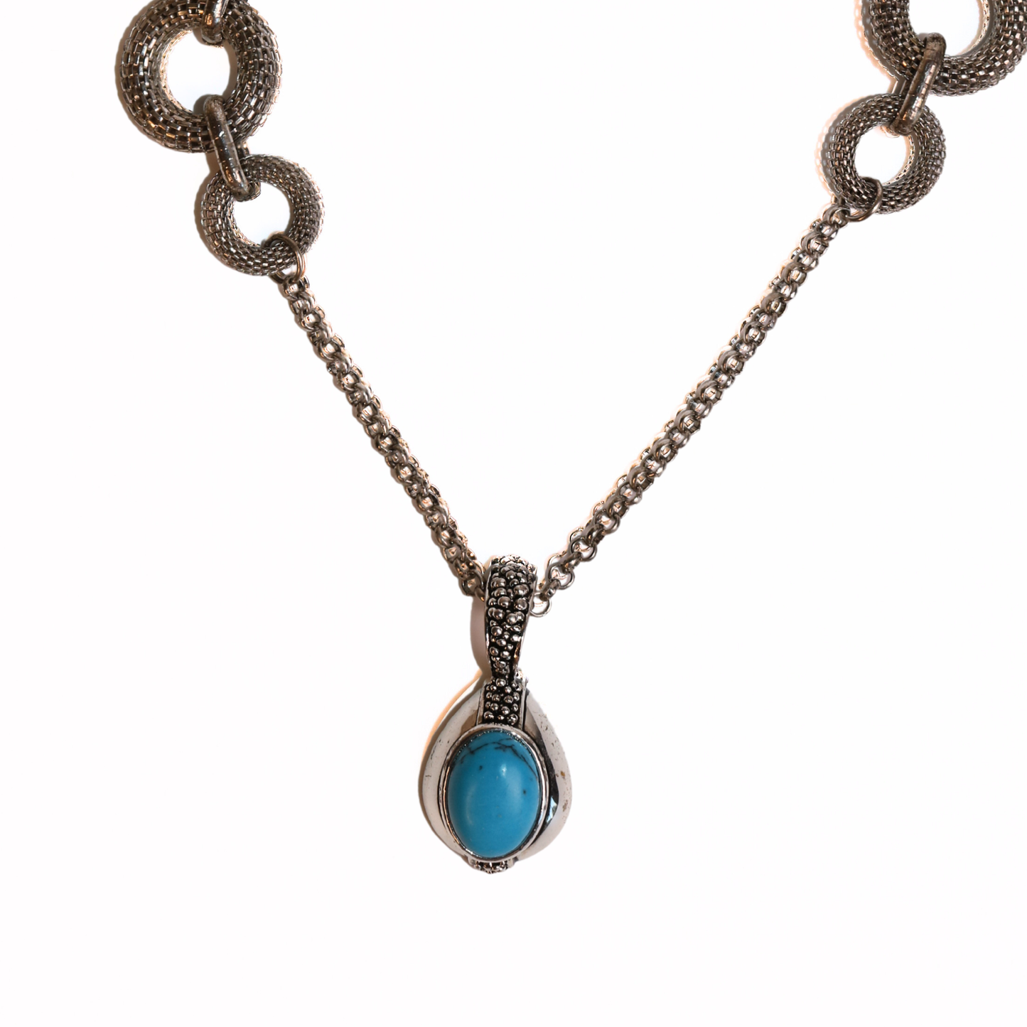 Silver-Tone Turquoise Stone Pendant Necklace with Textured Circle Links